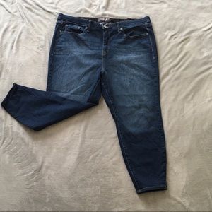 Torrid Sky High Skinny 24S (PLUS SIZE)